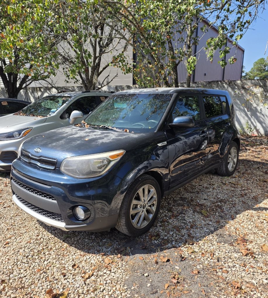 Kia Soul + 2017 Kia Soul + 2017