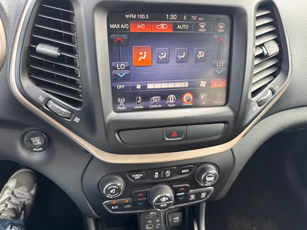 Jeep Cherokee Latitude FWD 2015