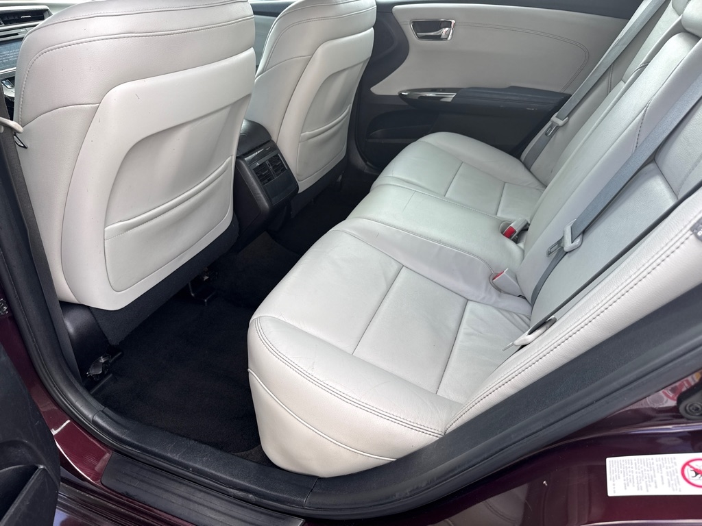 Toyota Avalon XLE 2015