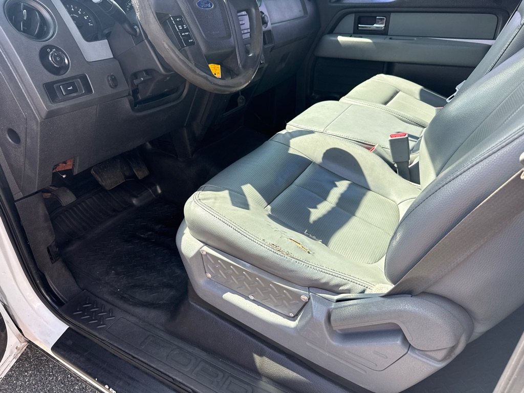 Ford F-150 XL SuperCrew 5.5-ft. Bed 4WD 2013