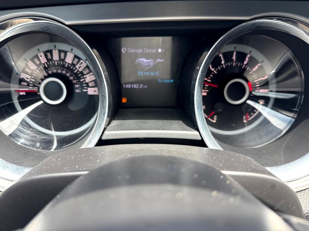 Ford Mustang V6 Coupe 2013