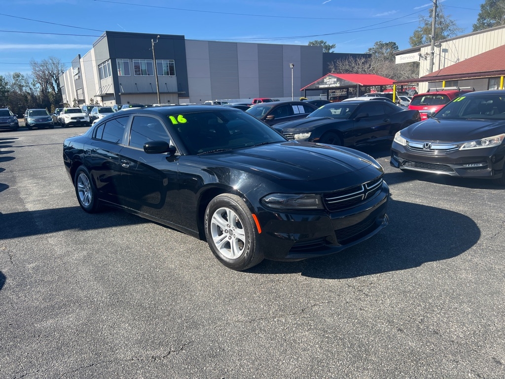 Dodge Charger SE 2016
