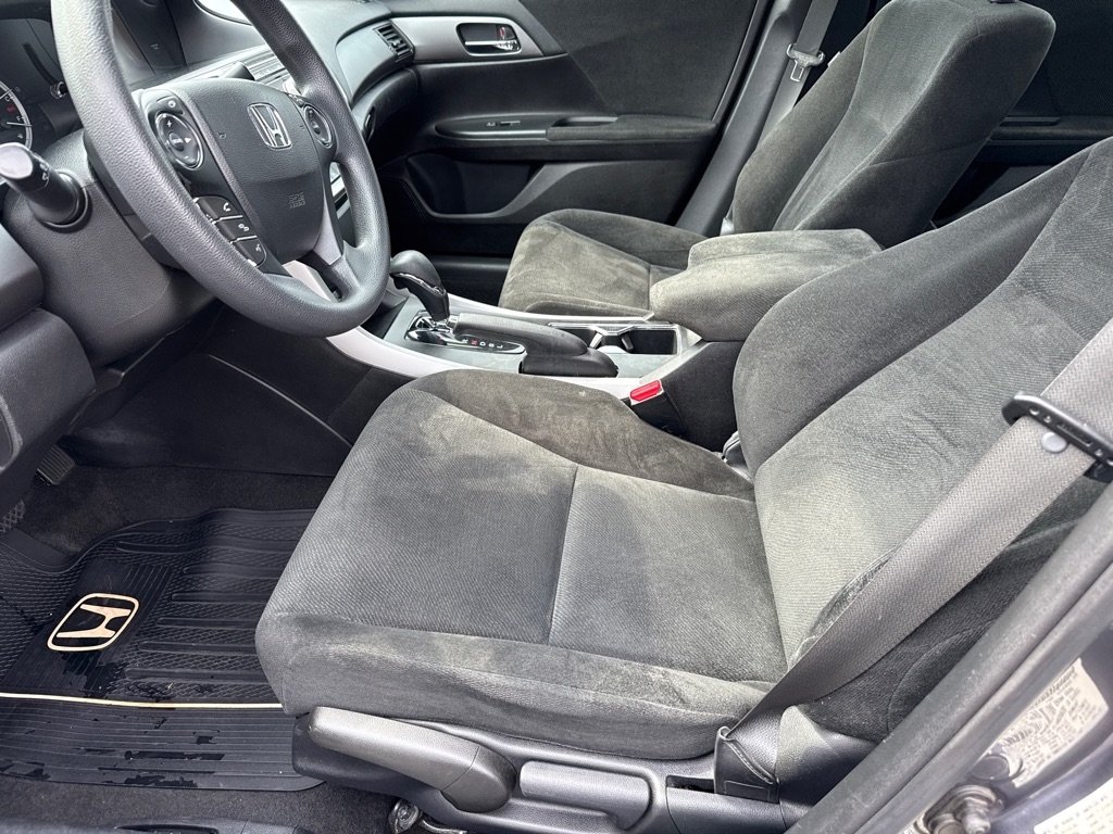 Honda Accord LX Sedan CVT 2013