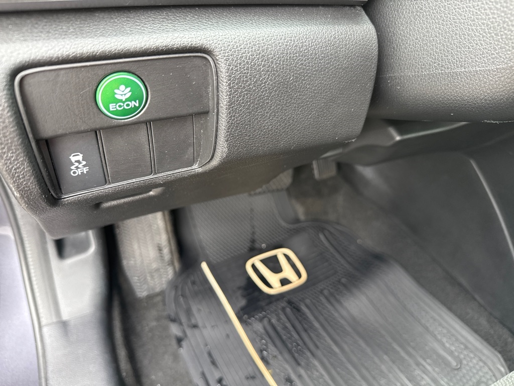 Honda Accord LX Sedan CVT 2013