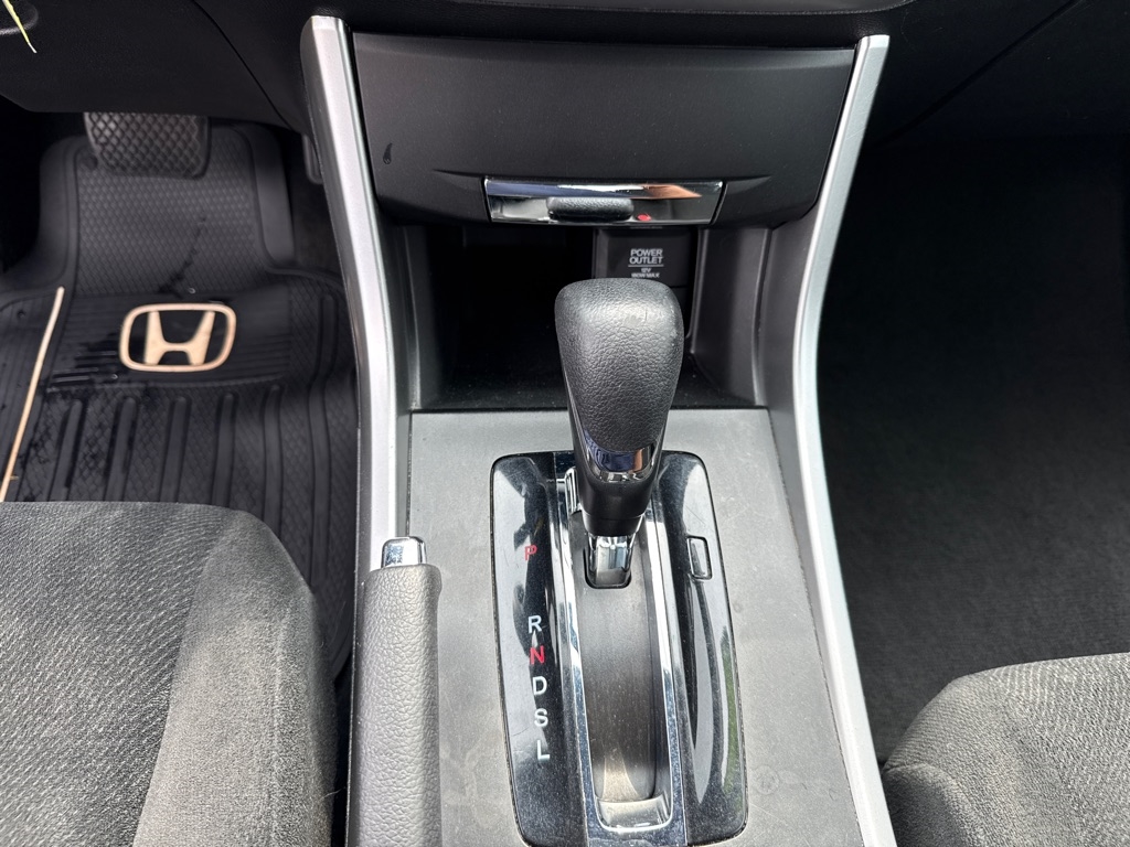 Honda Accord LX Sedan CVT 2013