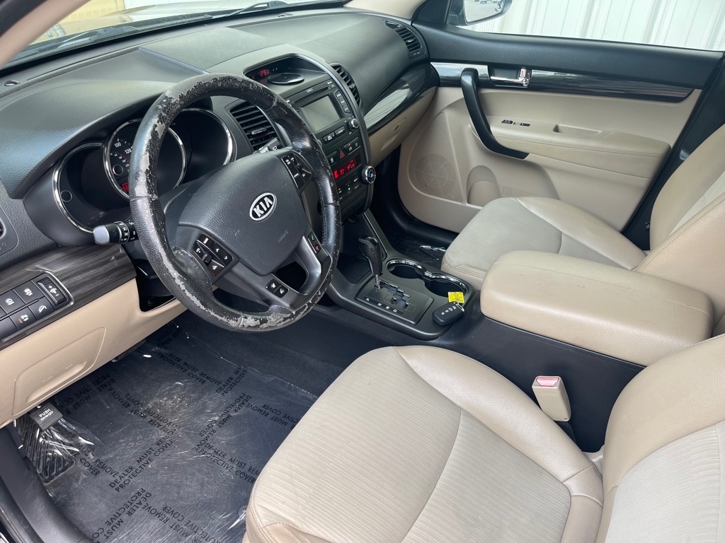 Kia Sorento EX V6 2WD 2012