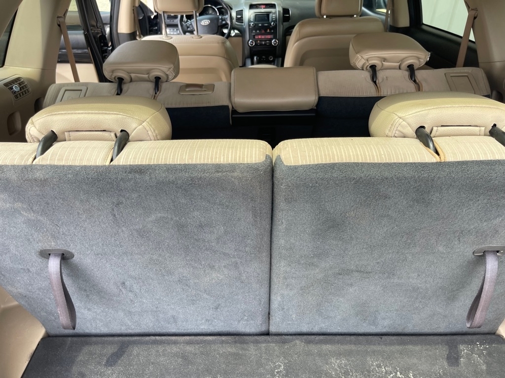 Kia Sorento EX V6 2WD 2012