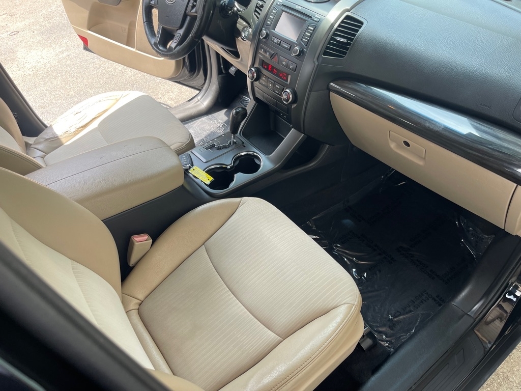 Kia Sorento EX V6 2WD 2012