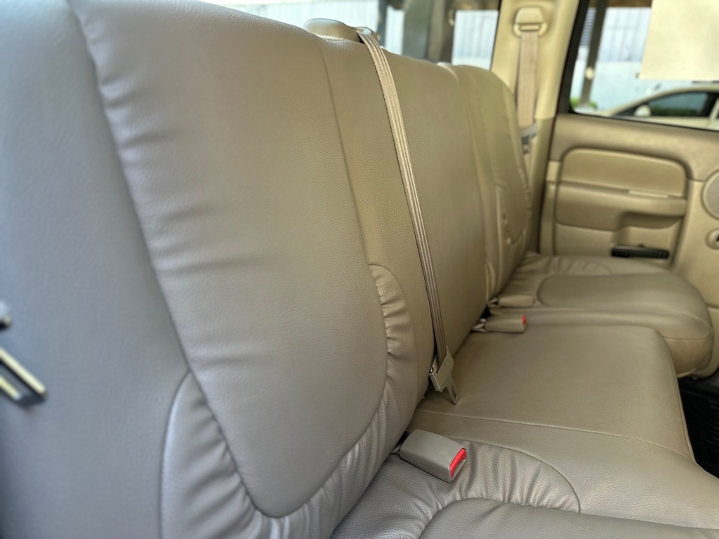 Dodge Ram 1500 ST Quad Cab Short Bed 2WD 2002