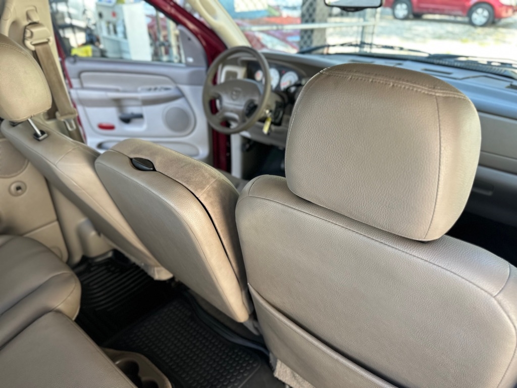 Dodge Ram 1500 ST Quad Cab Short Bed 2WD 2002