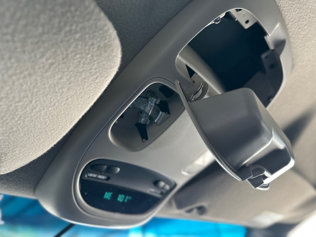 Dodge Ram 1500 ST Quad Cab Short Bed 2WD 2002