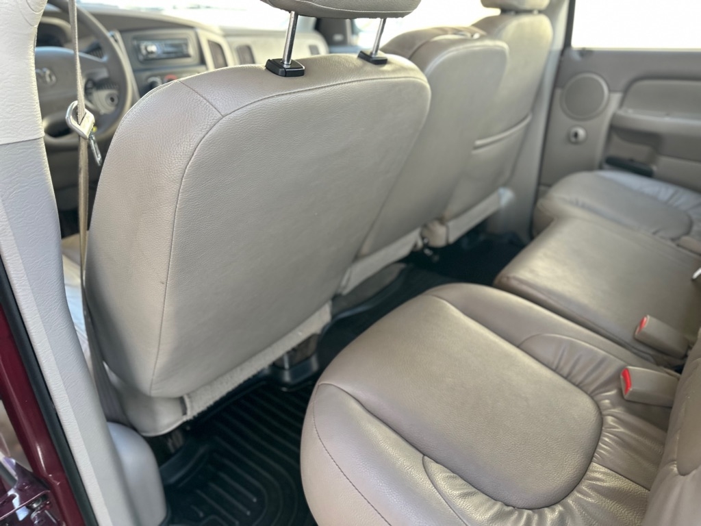 Dodge Ram 1500 ST Quad Cab Short Bed 2WD 2002