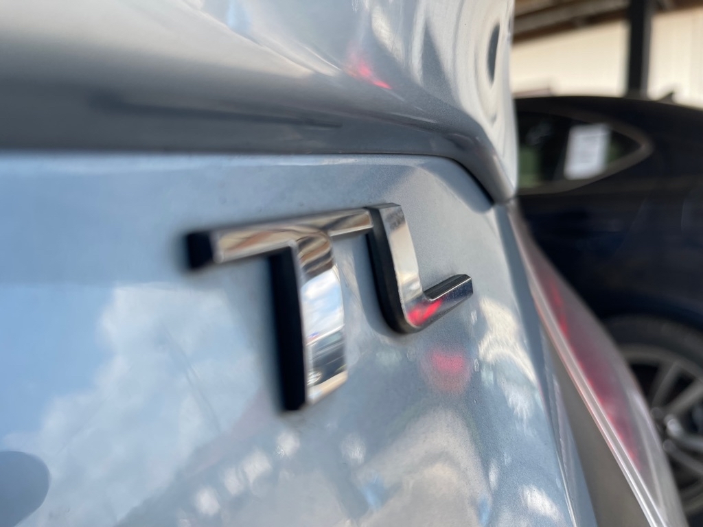 Acura TL 5-Speed AT with Tech Package 2010