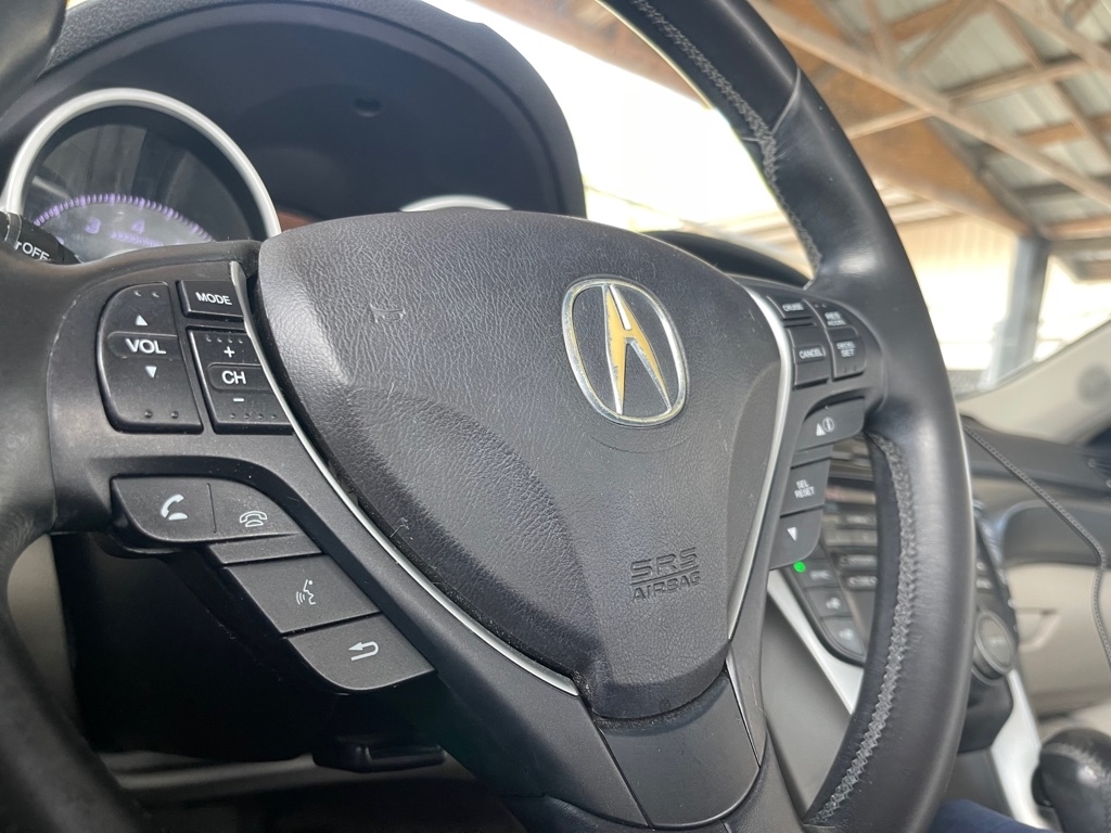 Acura TL 5-Speed AT with Tech Package 2010