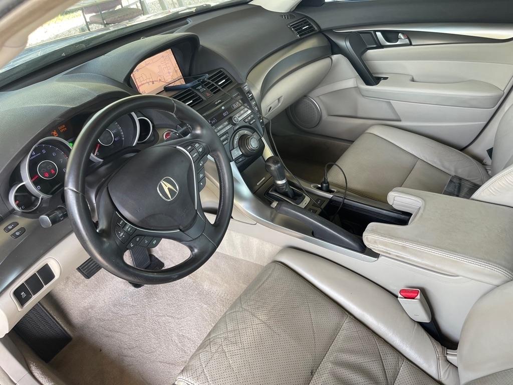Acura TL 5-Speed AT with Tech Package 2010