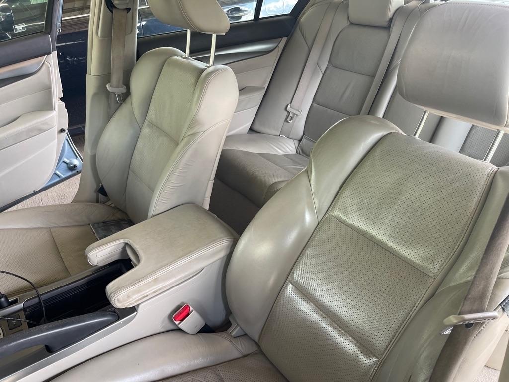 Acura TL 5-Speed AT with Tech Package 2010