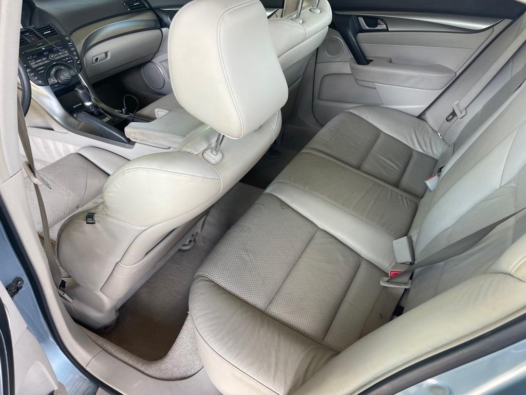 Acura TL 5-Speed AT with Tech Package 2010