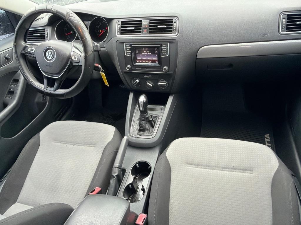 Volkswagen Jetta 1.4T S 6A 2017