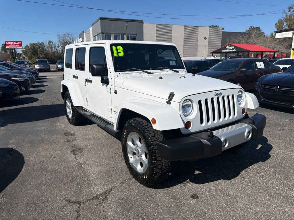 Jeep Wrangler Unlimited Sahara 4WD 2013