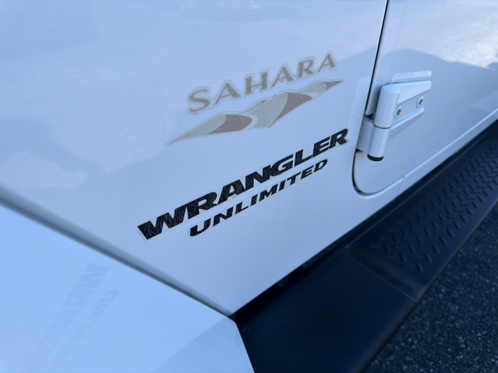 Jeep Wrangler Unlimited Sahara 4WD 2013