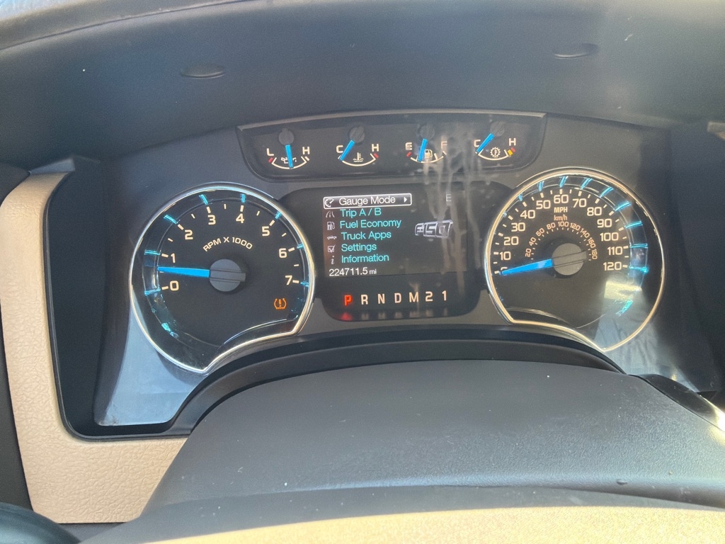 Ford F-150 XL SuperCrew 5.5-ft. Bed 2WD 2014