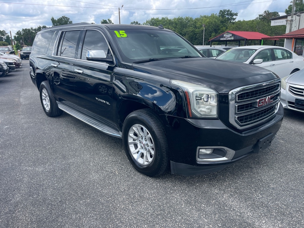 GMC Yukon XL SLT 1/2 Ton 4WD 2015