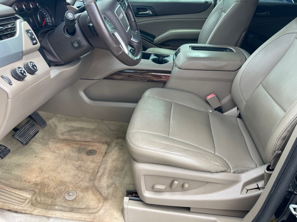 GMC Yukon XL SLT 1/2 Ton 4WD 2015