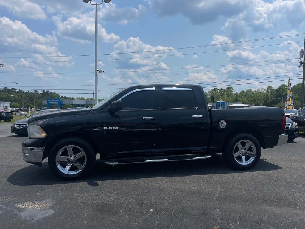 Dodge Ram 1500 SLT Crew Cab 2WD 2009