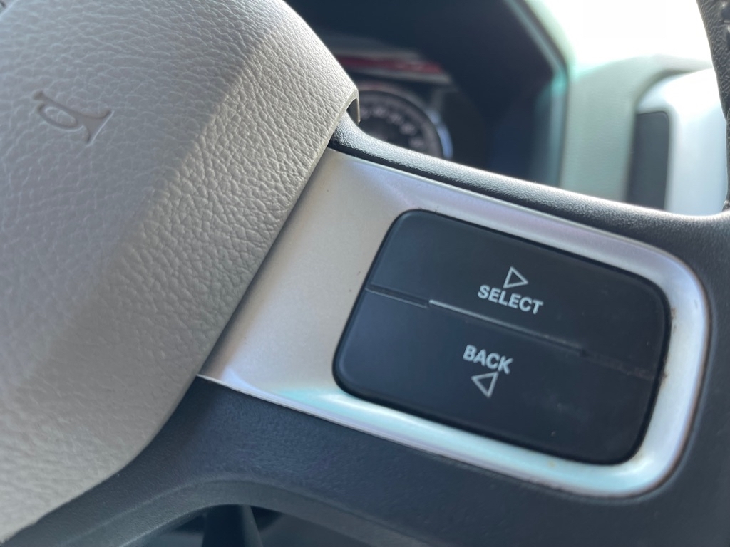 Dodge Ram 1500 SLT Crew Cab 2WD 2009