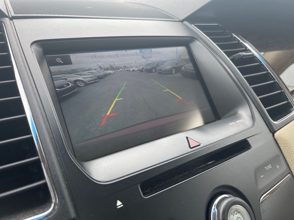 Ford Taurus Limited FWD 2015