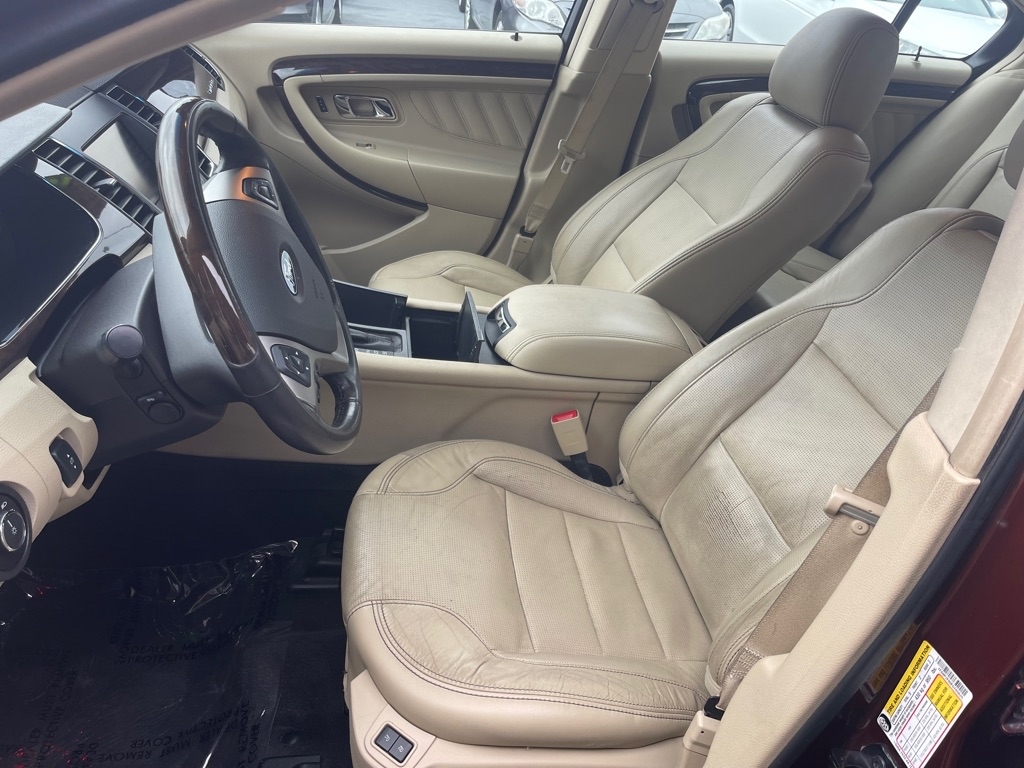 Ford Taurus Limited FWD 2015