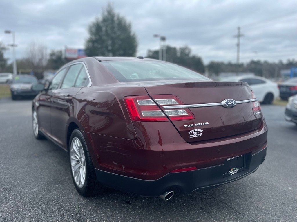 Ford Taurus Limited FWD 2015