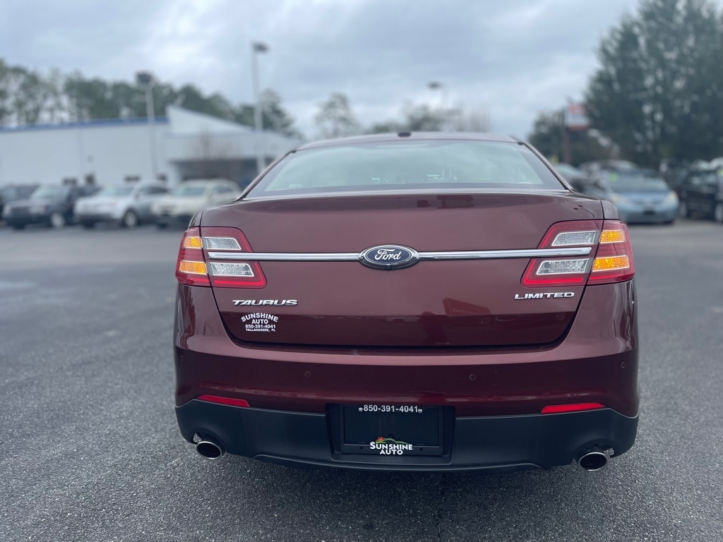 Ford Taurus Limited FWD 2015