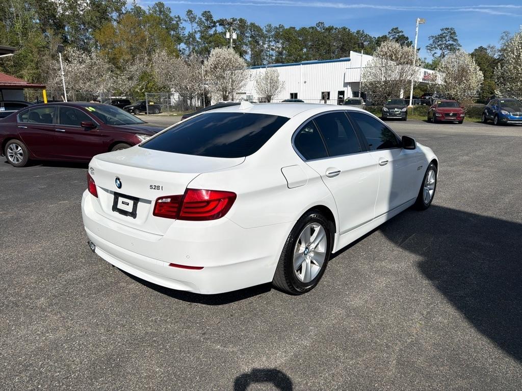 BMW 5-Series 528i 2013