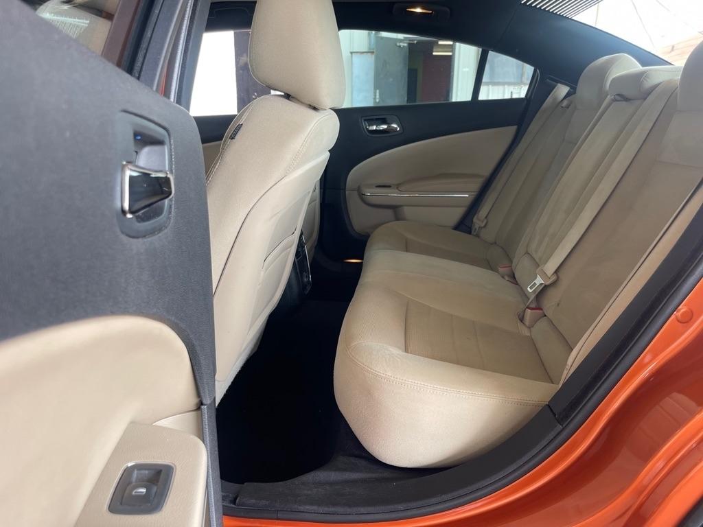 Dodge Charger SE 2011