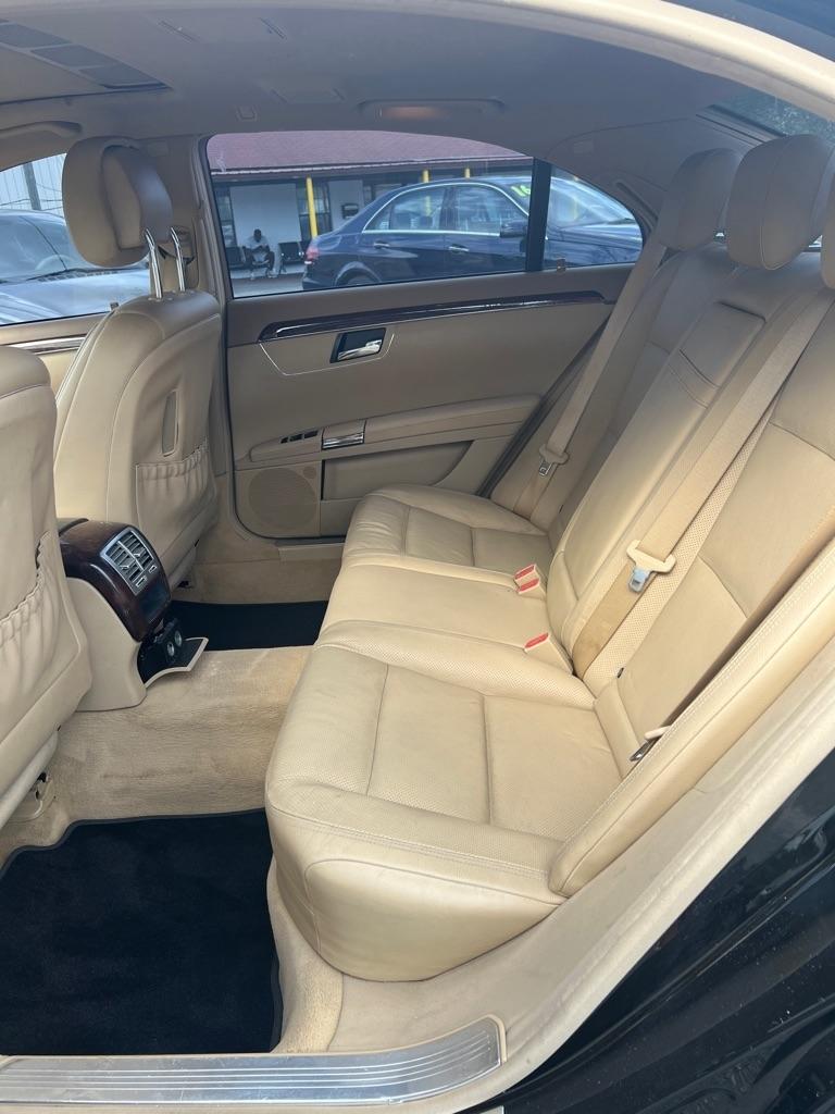 Mercedes-Benz S-Class S550 2010