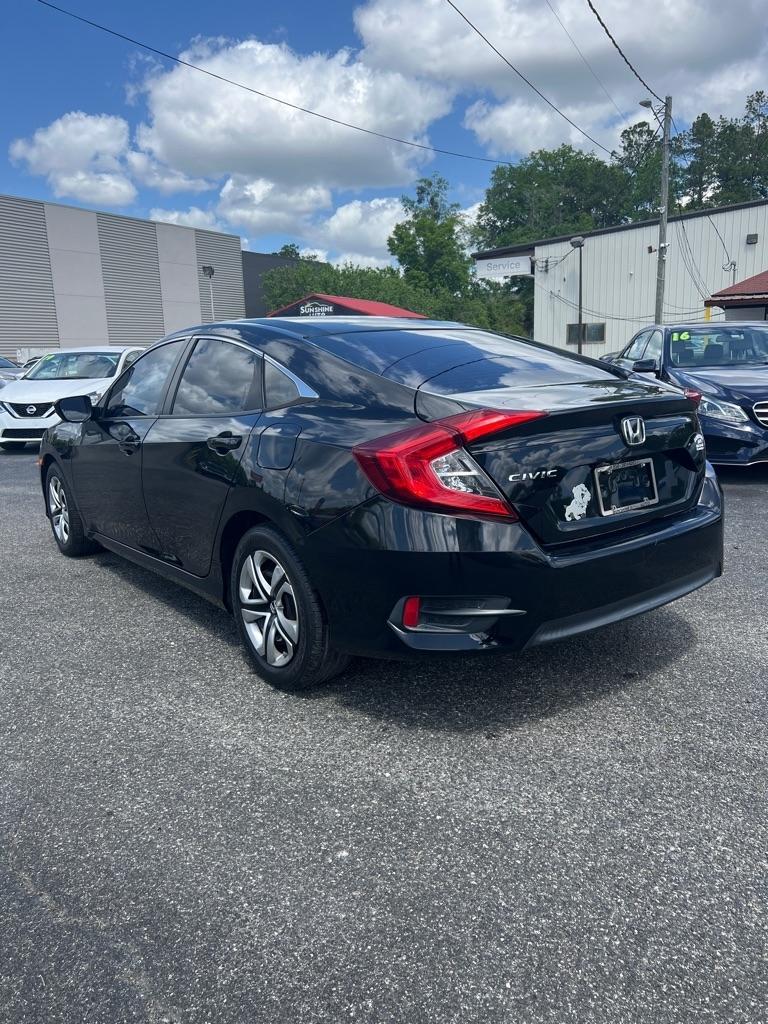 Honda Civic LX Sedan 6MT 2016