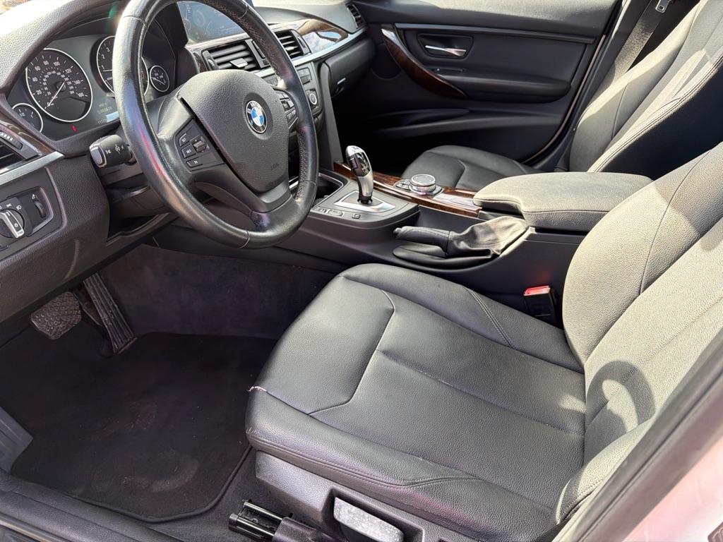 BMW 3-Series 320i Sedan 2015