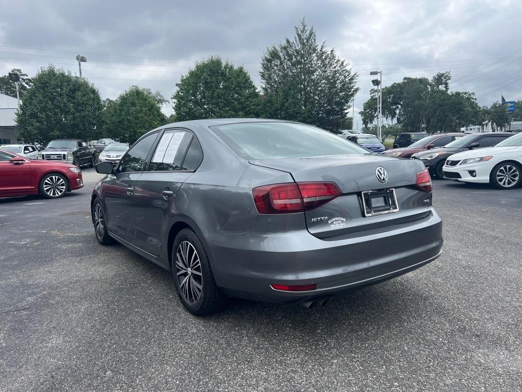 Volkswagen Jetta 1.4T SE 6A 2018