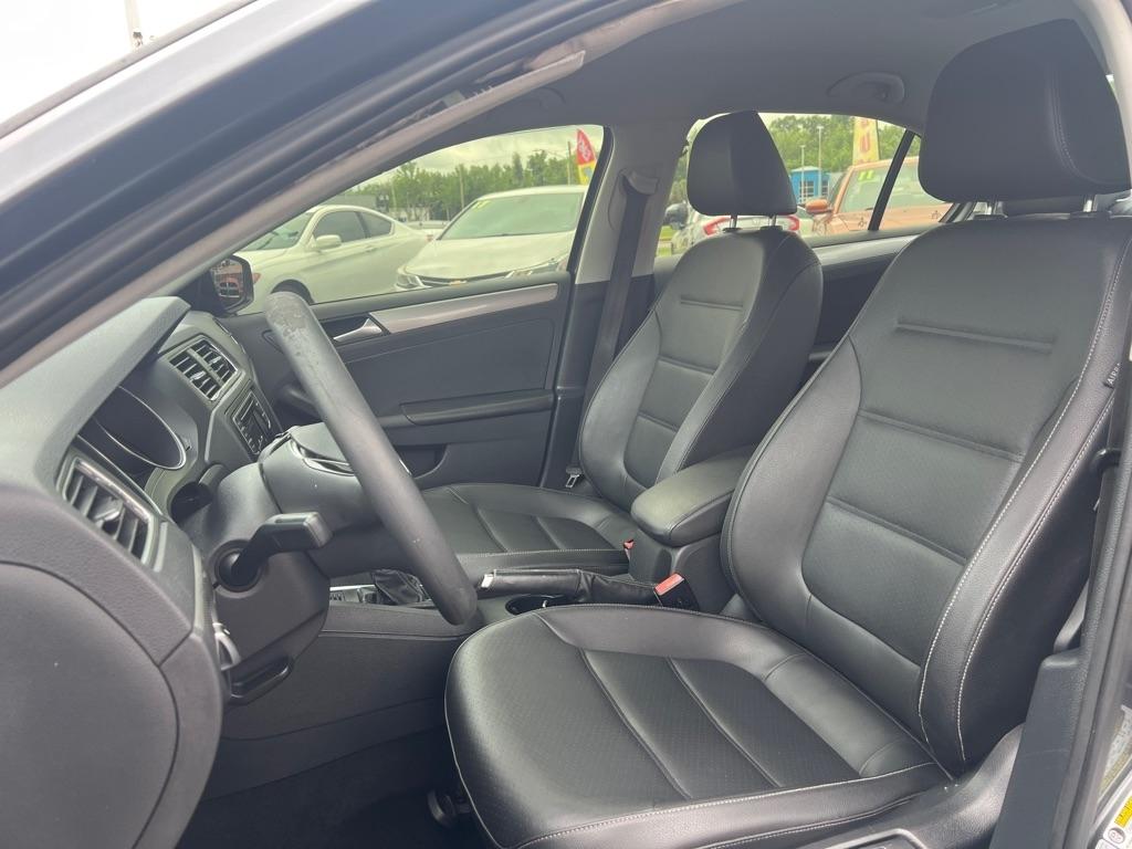 Volkswagen Jetta 1.4T SE 6A 2018