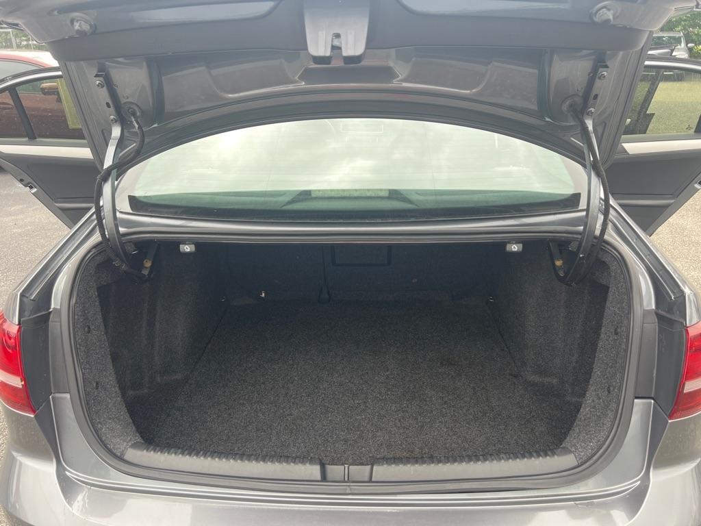 Volkswagen Jetta 1.4T SE 6A 2018