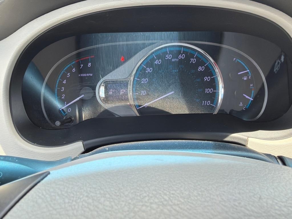 Toyota Sienna XLE FWD 8-Passenger V6 2013