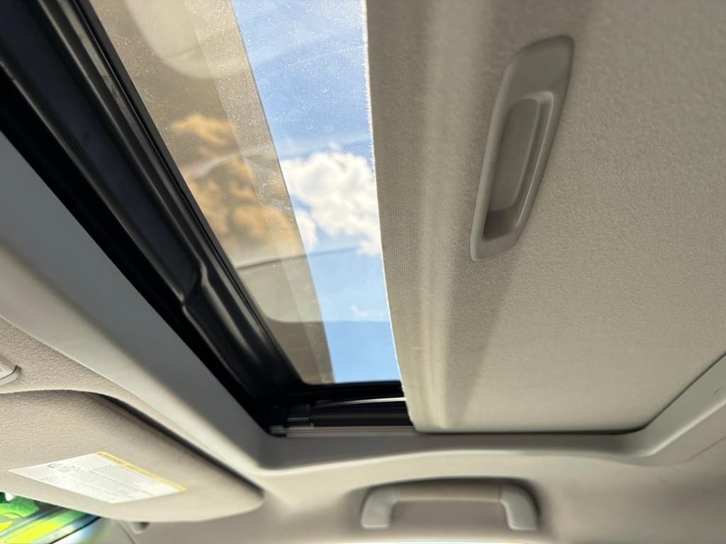 Toyota Sienna XLE FWD 8-Passenger V6 2013