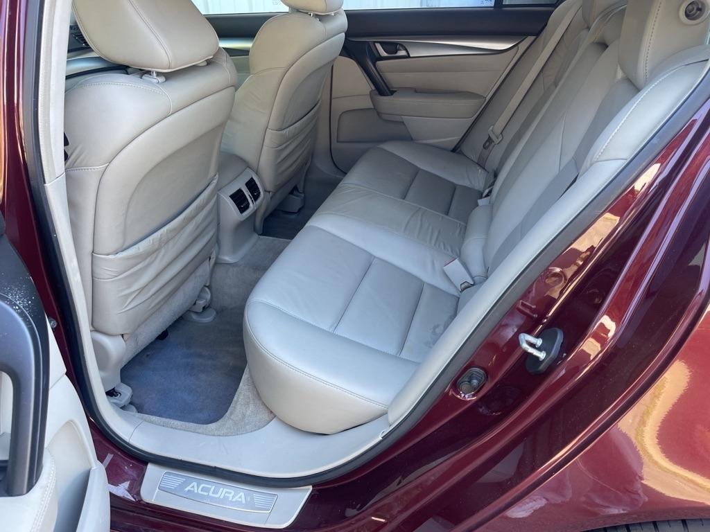 Acura TL 5-Speed AT 2011