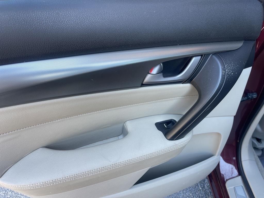 Acura TL 5-Speed AT 2011