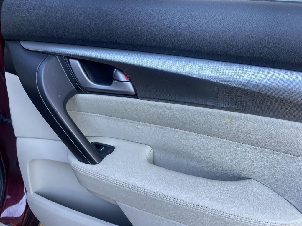 Acura TL 5-Speed AT 2011