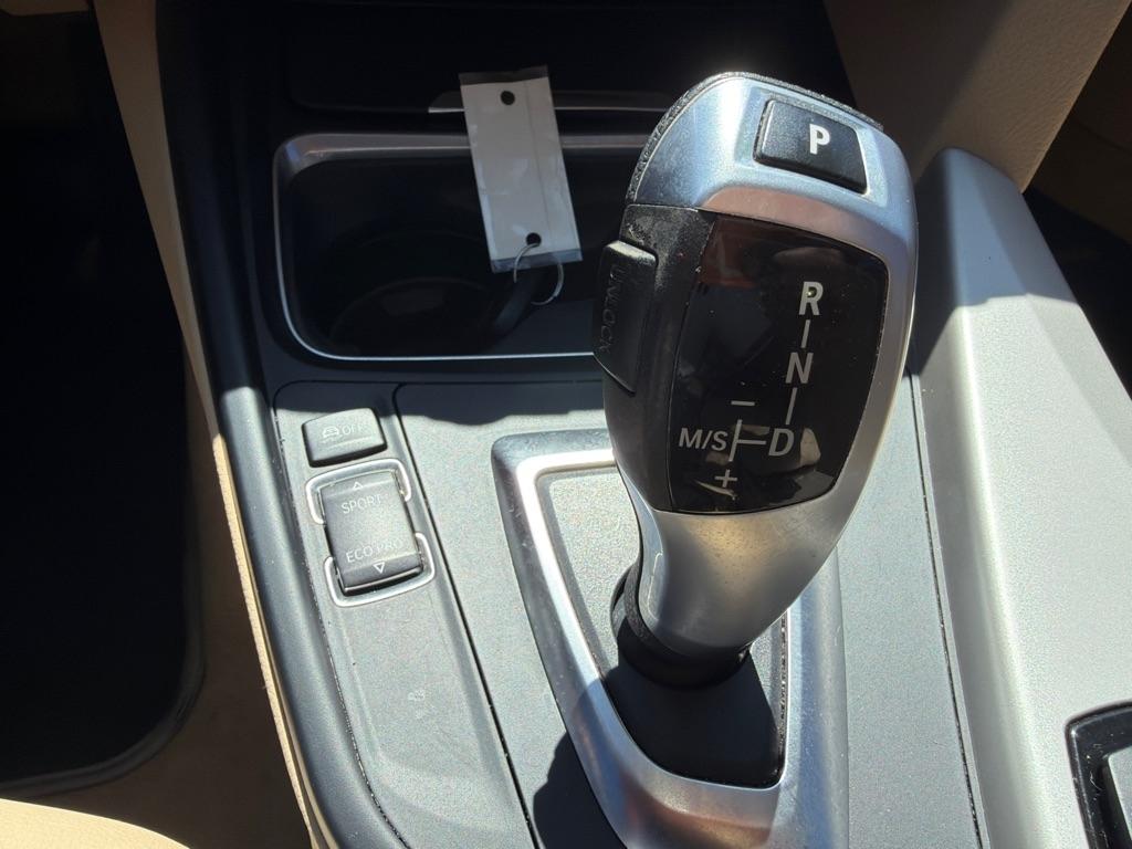 BMW 3-Series 320i Sedan 2015