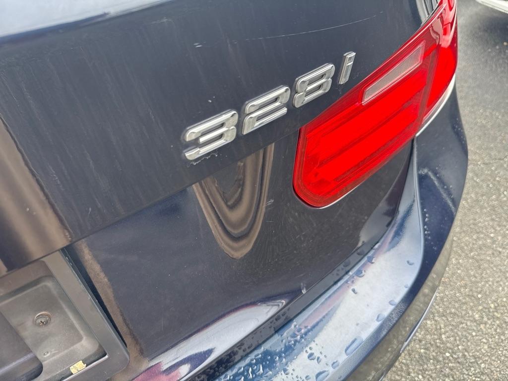 BMW 3-Series 328i Sedan 2013