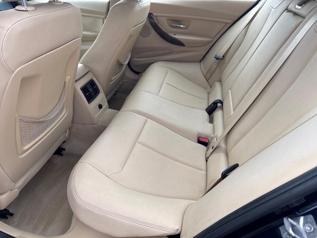 BMW 3-Series 328i Sedan 2013