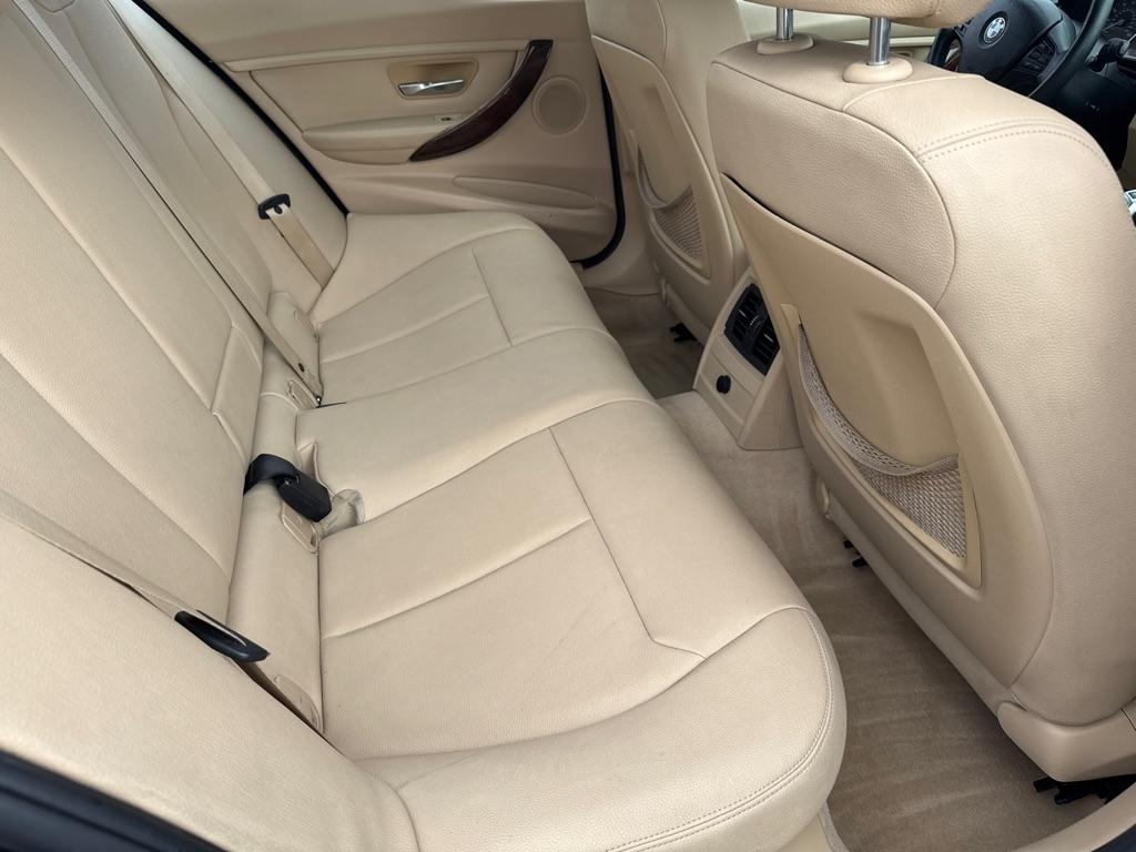 BMW 3-Series 328i Sedan 2013